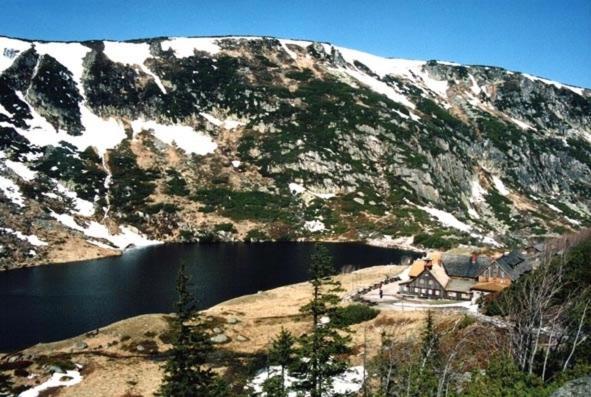Schronisko Pttk Samotnia Albergue Karpacz Exterior foto
