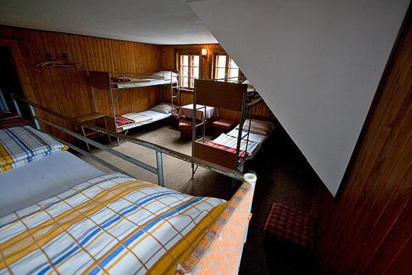 Schronisko Pttk Samotnia Albergue Karpacz Habitación foto