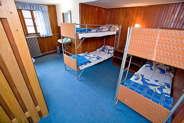 Schronisko Pttk Samotnia Albergue Karpacz Habitación foto