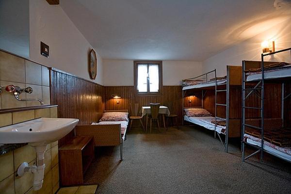 Schronisko Pttk Samotnia Albergue Karpacz Exterior foto